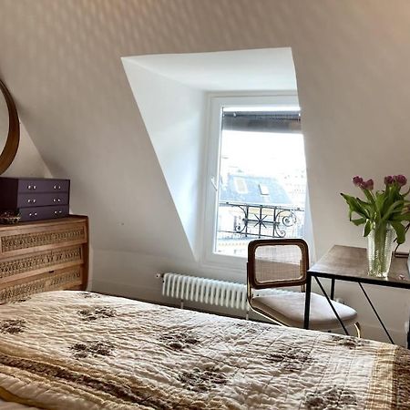 Appartement Cosy Dans Le 9E Paříž Exteriér fotografie