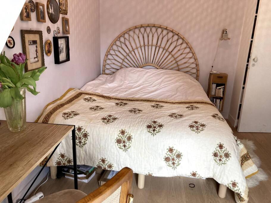 Appartement Cosy Dans Le 9E Paříž Exteriér fotografie